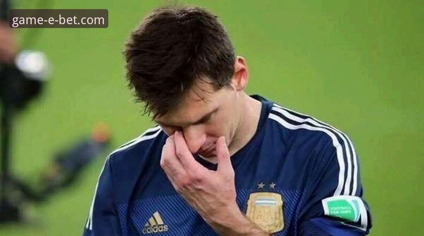 阿根廷热身赛五球大胜深度解析：从梅西让点看卫冕冠军的团队哲学